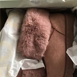 Cozy Pink Fur-Lined Boots